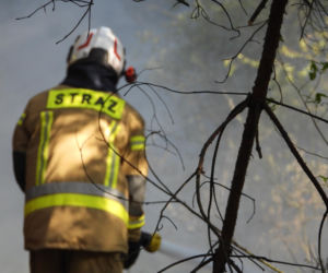Strażacy walczą z potężnym pożarem na Mazowszu