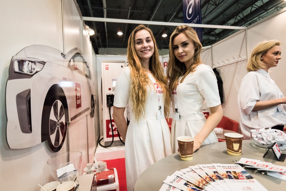 Hostessy na targach Fleet Market 2017