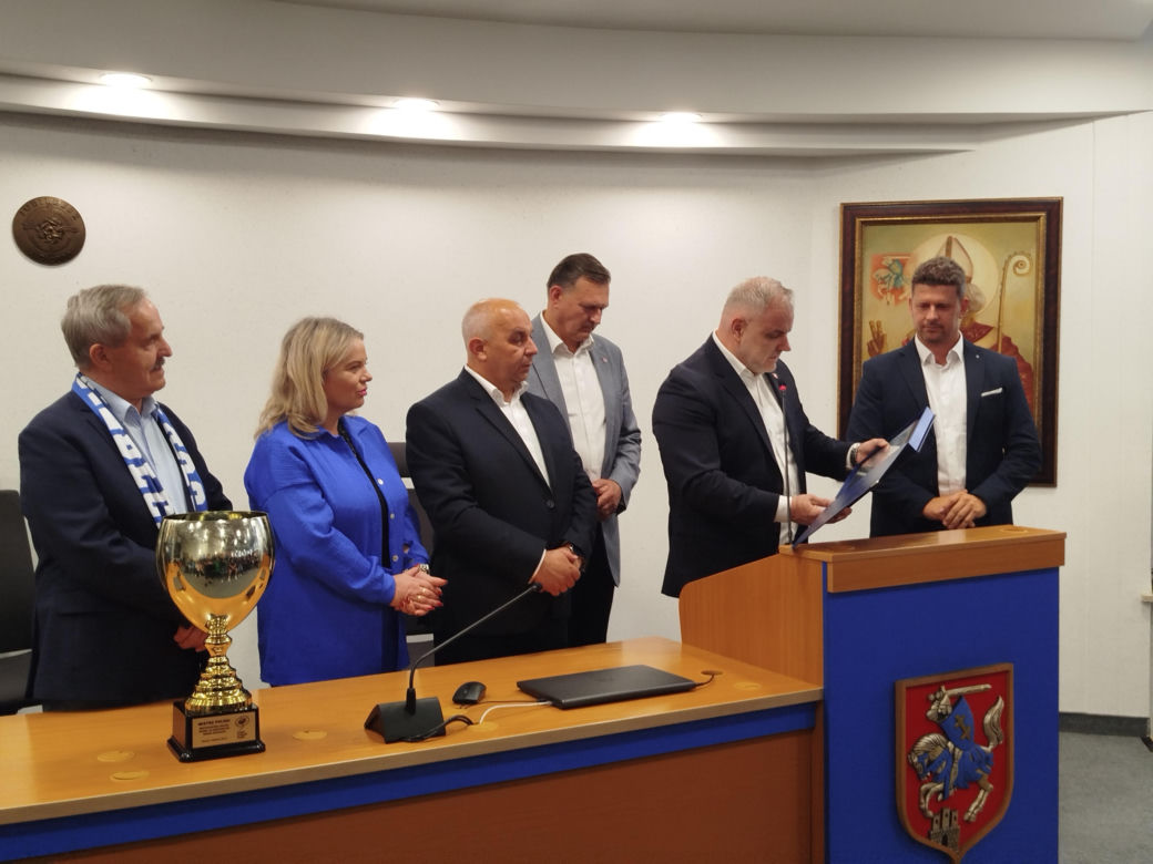 Społeczność sportowców i kibiców rugby z Siedlec uczciła największy z dotychczasowych sukcesów w historii klubu