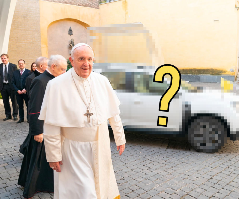 Jakim autem jeździ papież?
