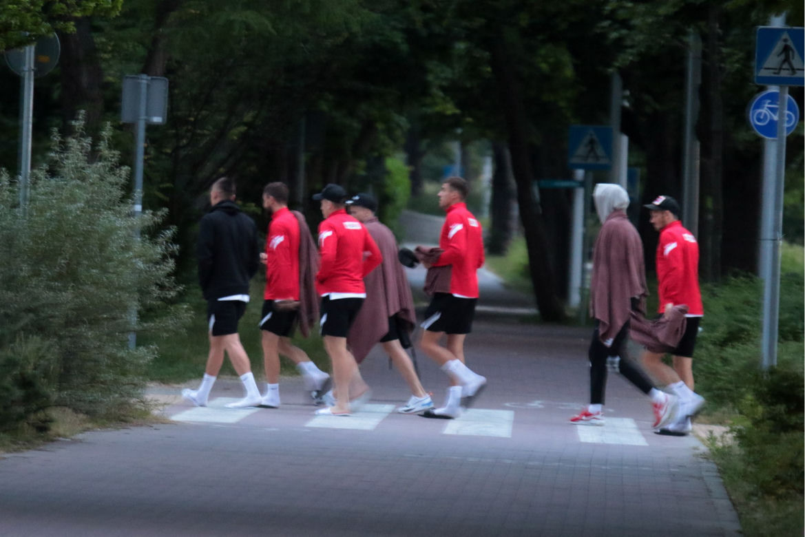 Reprezentanci Polski poszli po porażce na plażę