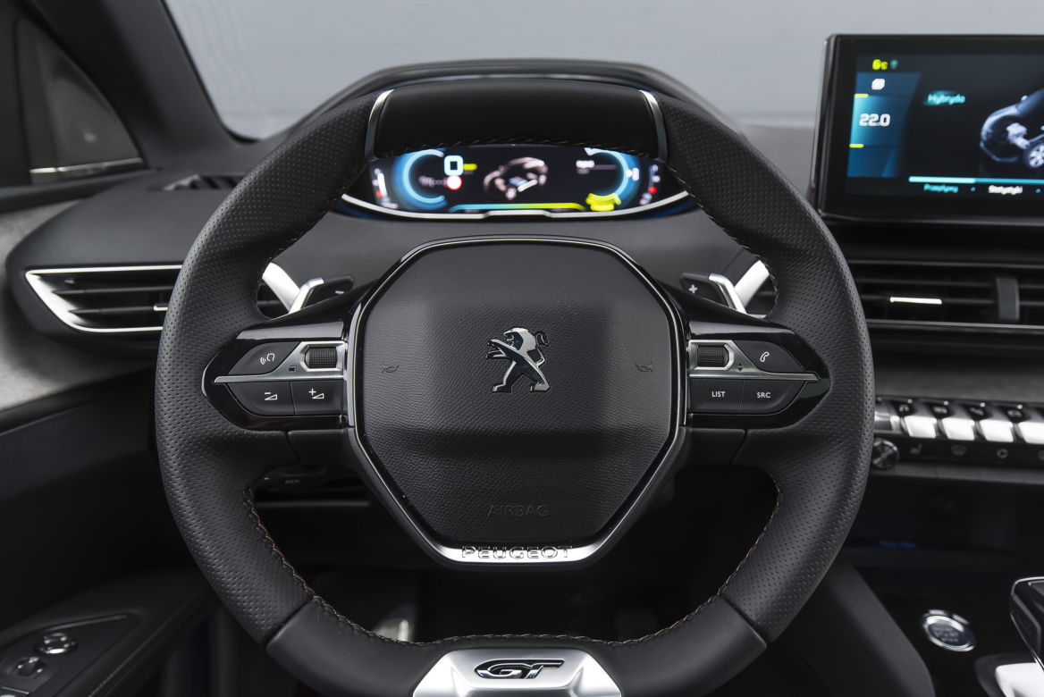 Peugeot 3008 Hybrid4 EAT8 GT