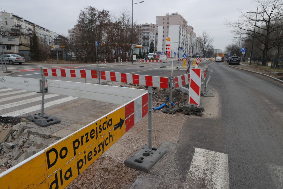 Przebudowa ulicy Sokratesa ciągnie się jak krew z nosa. Mieszkańcy są wściekli 