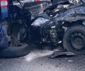 Koszmarny wypadek na Radzymińskiej. Trzy auta rozbite, kierowca w szpitalu
