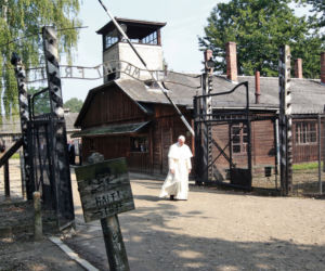 Papież Franciszek w obozie Auschwitz Birkenau