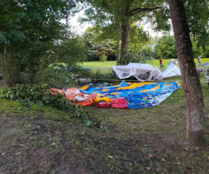 Nawałnica przerwała dożynki. Namioty i drzewa runęły na ludzi. Jedna osoba walczyła o życie!
