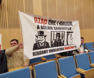 Protest rolników na spotkaniu z ministrem rolnictwa na Uniwersytecie w Siedlcach