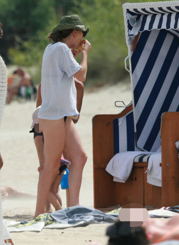 Agnieszka Radwańska na plaży