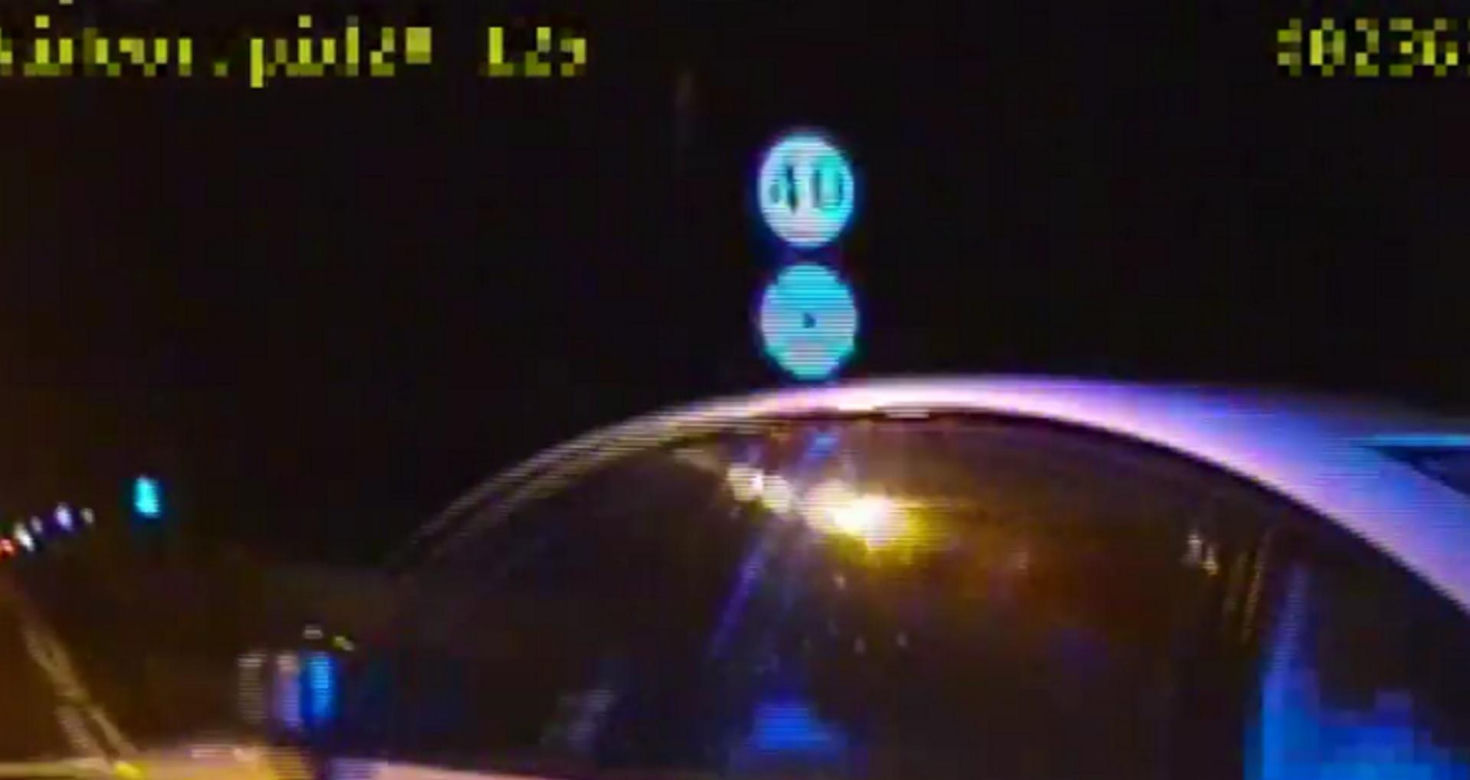 Pościg za pijanym 18-latkiem w Piasecznie. Policjanci staranowali jego auto!