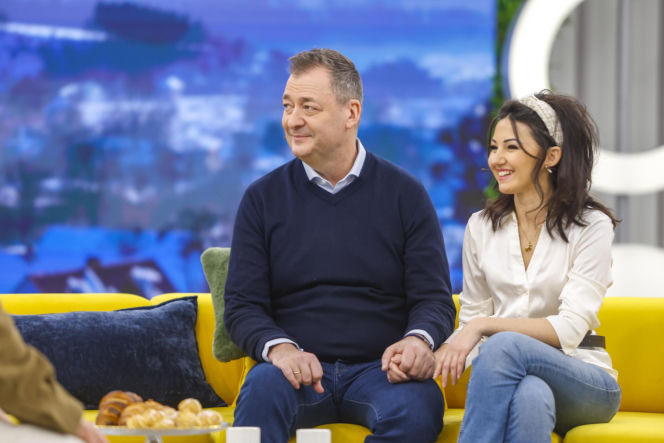 Jacek Rozenek po chorobie pokazał się z żoną. Tak mówią o różnicy wieku