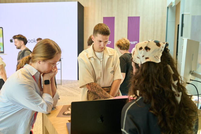 Apple Summer Camp