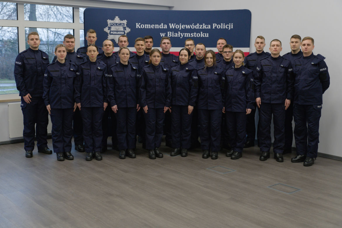 Nowi policjanci w KMP w Białymstoku. Uroczyste ślubowanie