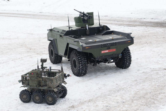 Sieć Badawcza Łukasiewicz stawia na obronność. Polskie roboty, drony i satelity