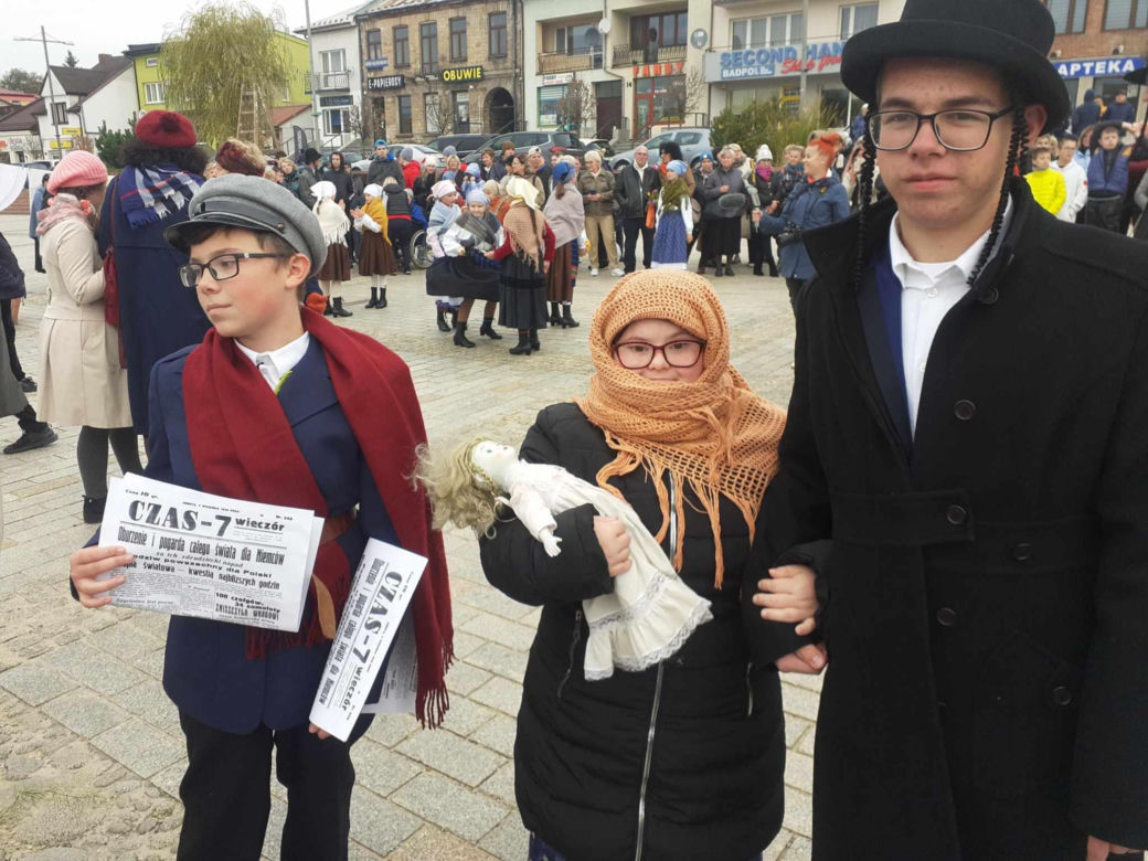 Polsko - żydowskie wesele na starachowickim Rynku - „Wierzbnickie meżaliany”