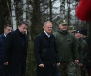 Donald Tusk pojawił się na granicy polsko-białoruskiej. Nagle zwrócił się do wszystkich Polaków