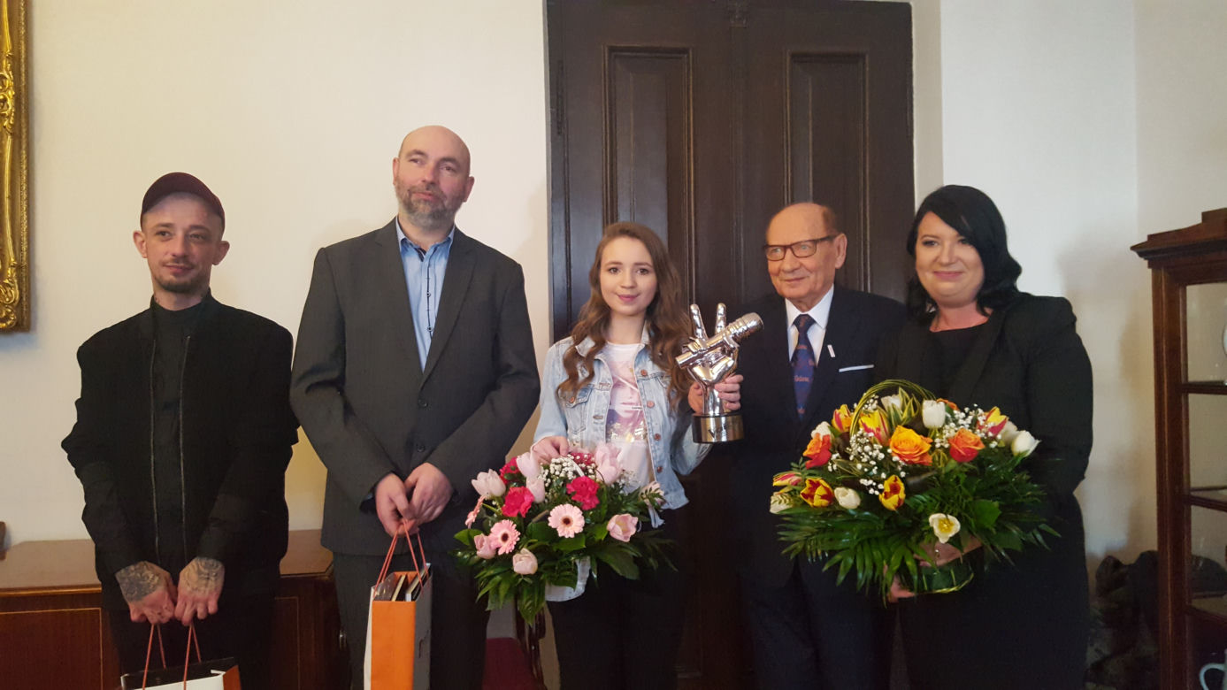 Ania „Anika” Dąbrowska – wielki głos w małym ciele!
