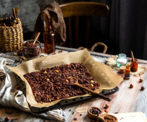 Pieczona owsianka, która smakuje jak brownie? Ten przepis to hit! Zdrowo i bez grama mąki