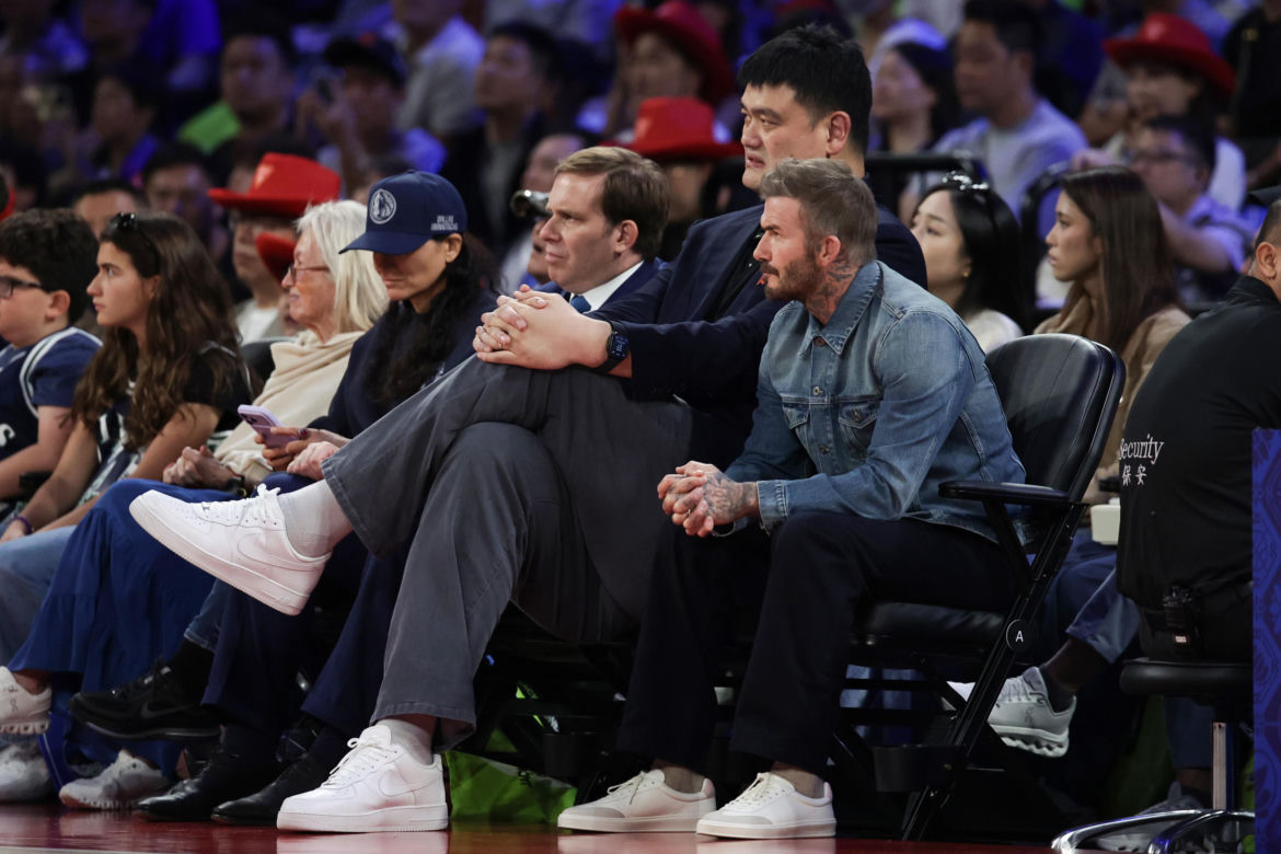 David Beckham na meczu koszykówki w Chinach