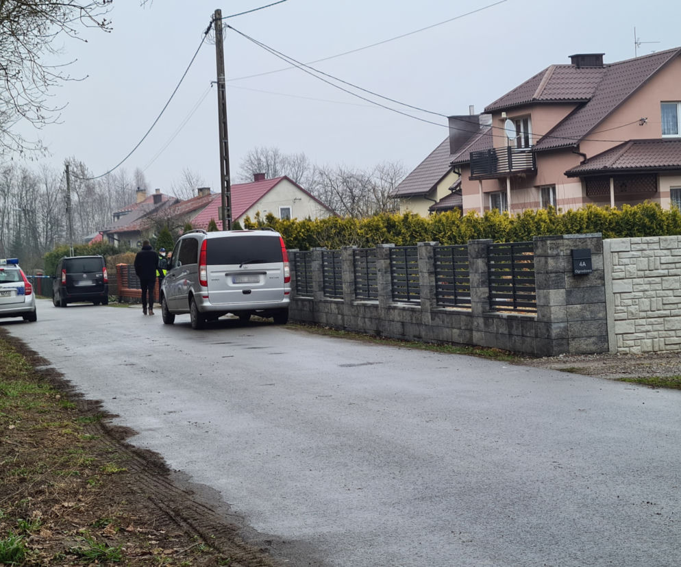 Tragedia na Podkarpaciu! Kobieta ZABIŁA dwójkę dzieci i popełniła samobójstwo?! 