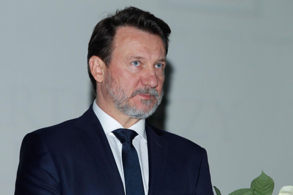 Robert Więckiewicz zaczynał w technikum budowlanym. Tak wyglądała jego niezwykła metamorfoza
