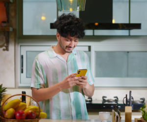 Młodzi mężczyźni inspirują swoje posiłki psią karmą. Czym jest viralowy trend „boy kibble” i czy taka dieta jest zdrowa