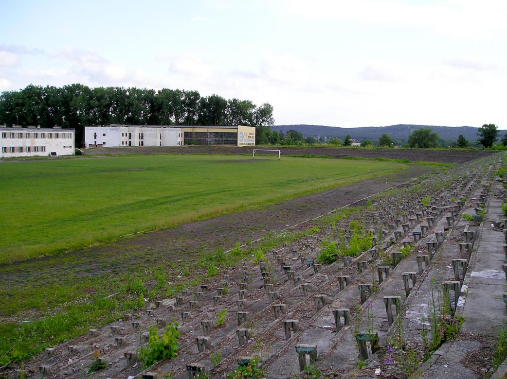 Stadion byłych Błękitnych w 2004 roku