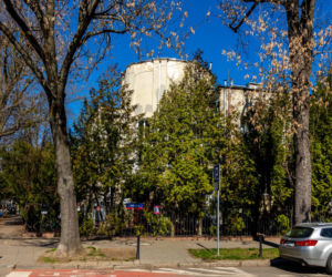 Dom przy Obrońców 25 na Saskiej Kępie