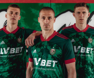 Nowe koszulki piłkarzy Śląska Wrocław