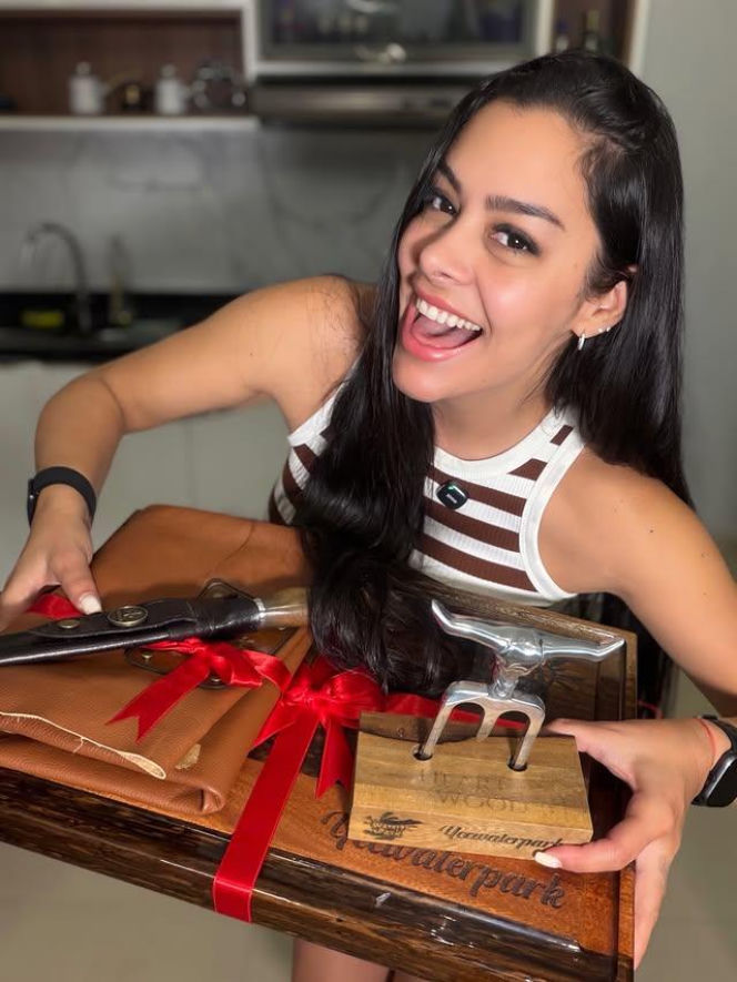 Larissa Riquelme