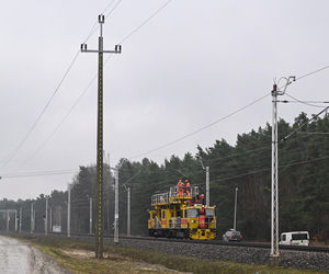 Nagłe zatrzymanie pociągu pod Puławami. Mamy zdjęcia!