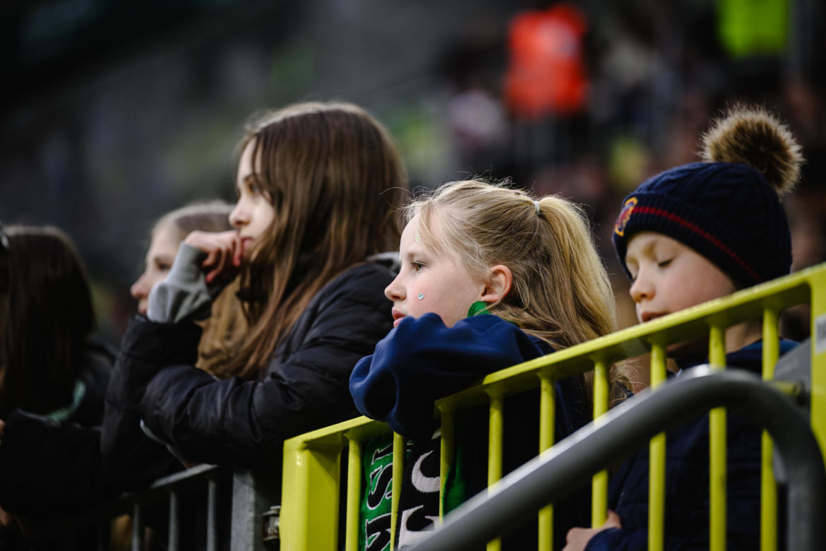 Lechia Gdańsk - Raków Częstochowa; Zdjęcia kibiców z meczu 30. kolejki PKO BP Ekstraklasy