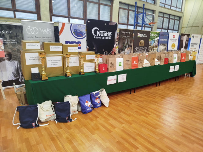 Już po raz ósmy w Siedlcach rywalizowali młodzi kelnerzy z całej Polski