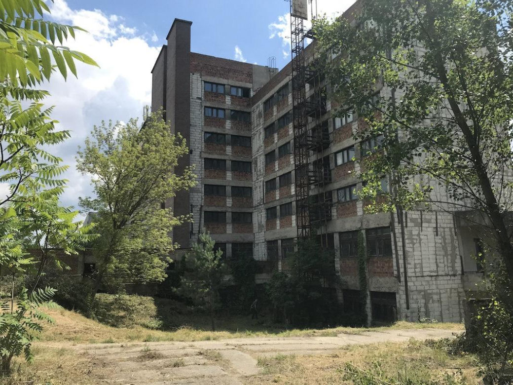 Niedokończone sanatorium milicyjne w Nałęczowie