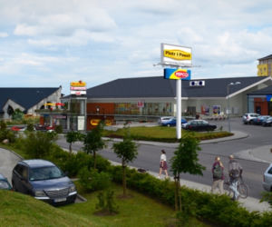 Ksiądz nie dotrzymał obietnicy! Zamiast hospicjum i przedszkola powstanie... centrum handlowe!