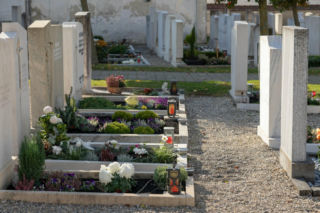 Pogoda na Wszystkich Świętych. Burze i deszcze w prognozach na 1 listopada