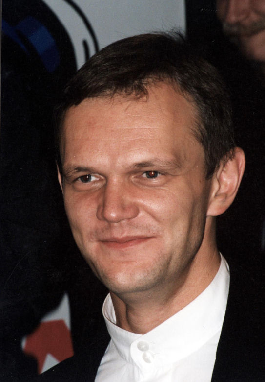 Cezary Pazura kiedyś i dziś. Tak na przestrzeni lat zmieniał się odtwórca roli Jurka Kilera