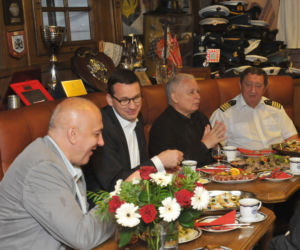 JAROSŁAW KACZYŃSKI NA ŻAGLOWCU.