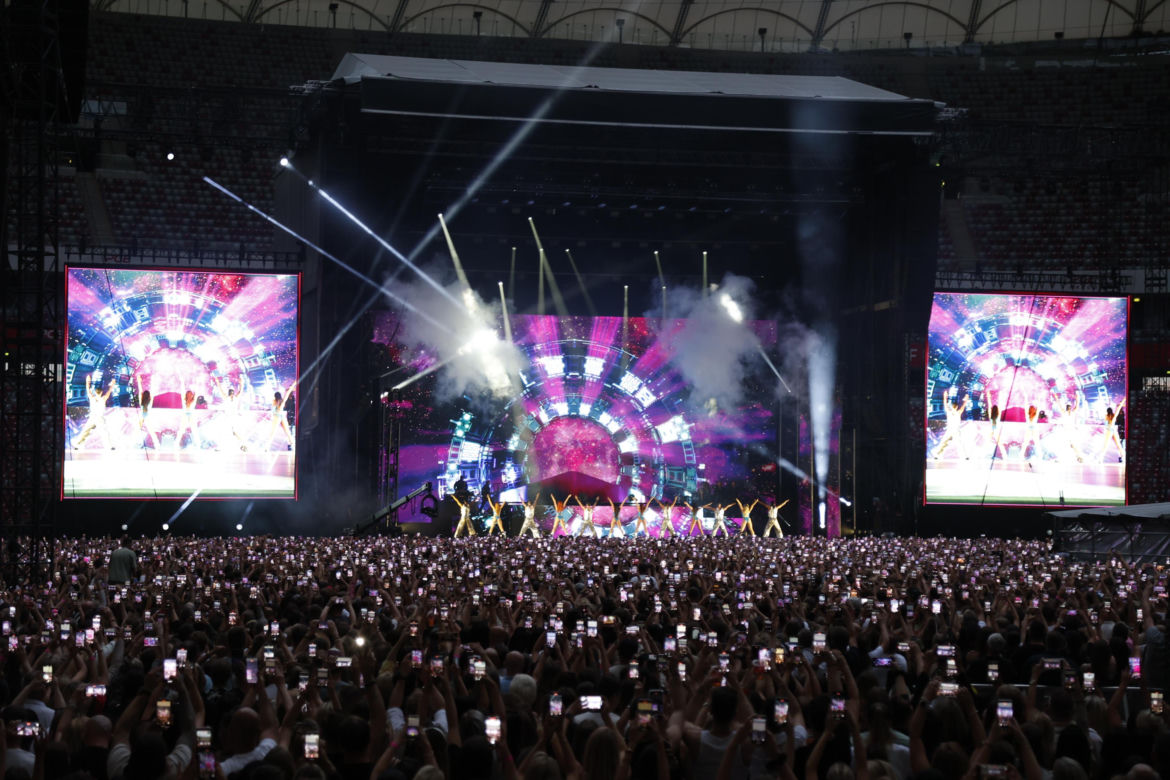 Koncert Jennifer Lopez w Warszawie (25.07.2025) - część druga. Organizatorem koncertu jest Prestige MJM