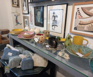 ​Z każdym dniem wybór jest coraz mniejszy. W Galerii MBWA w Lesznie trwa Kiermasz Świąteczny