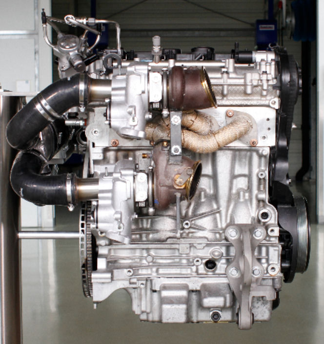 Volvo silnik 2.0 Drive-E 450 KM potrójne turbodoładowanie