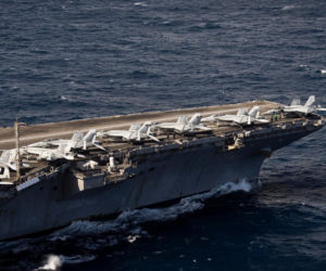 Gigantyczny koszt i polityczna presja. Marynarka Wojenna USA dokonuje przeglądu lotniskowców typu Ford