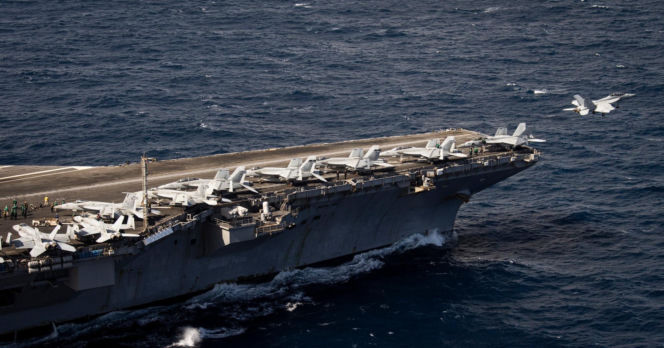Gigantyczny koszt i polityczna presja. Marynarka Wojenna USA dokonuje przeglądu lotniskowców typu Ford