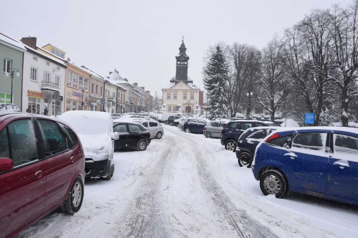Zima nie odpuszcza. Pogodowy armagedon w podkarpackich miastach [ZDJĘCIA]