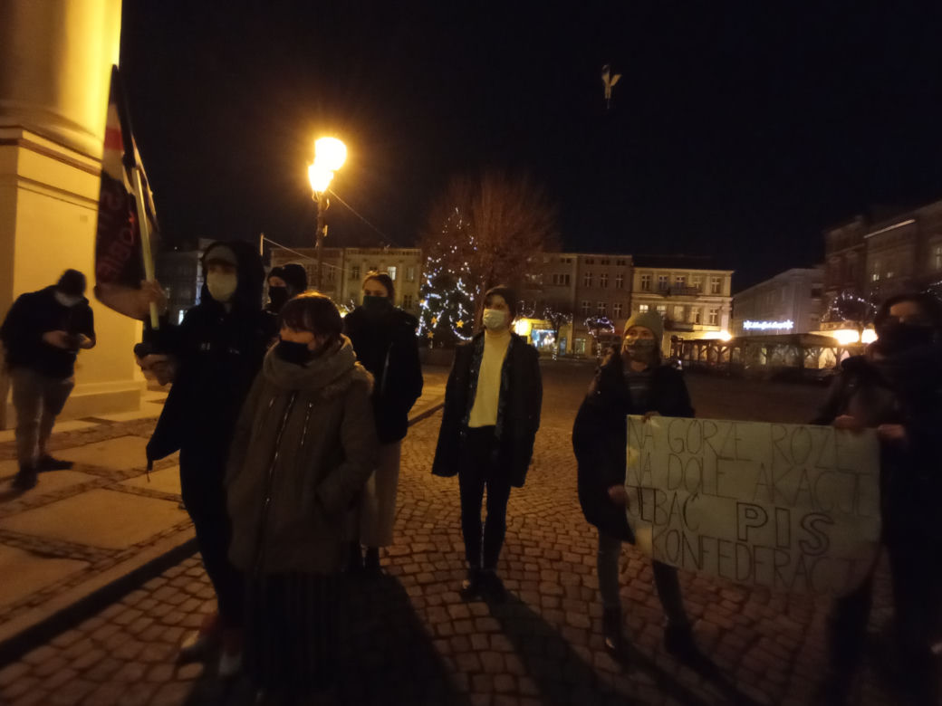 Strajk kobiet na rynku w Lesznie 