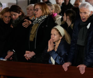 Szokująca decyzja sądu po pożarze w Szwajcarii! Nie żyje 40 osób, on chodzi wolno