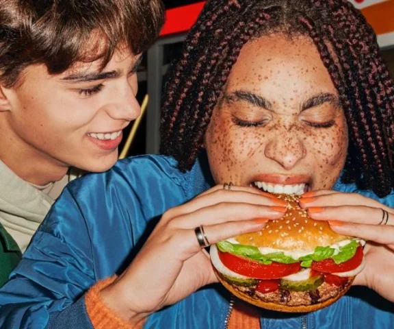 Burger King otwiera 10. restaurację w Warszawie! Darmowe Whoppery i retro gry w Galerii Wileńskiej