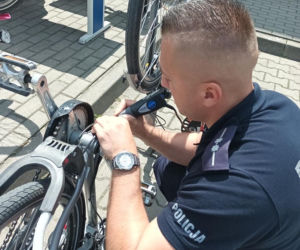 Siedlecka policja zachęca do bezpłatnego znakowania jednośladów w ramach akcji „Oznakuj swój rower”