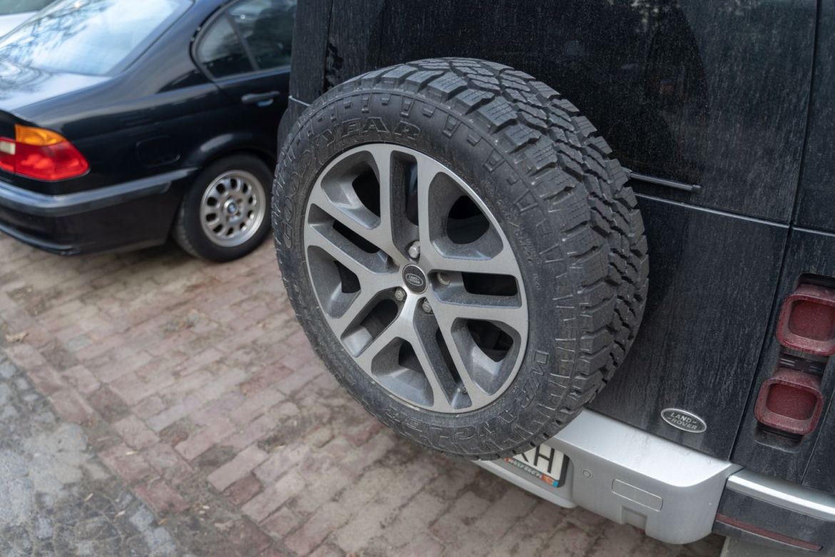 Land Rover Defender 110 Jerzego Owsiaka