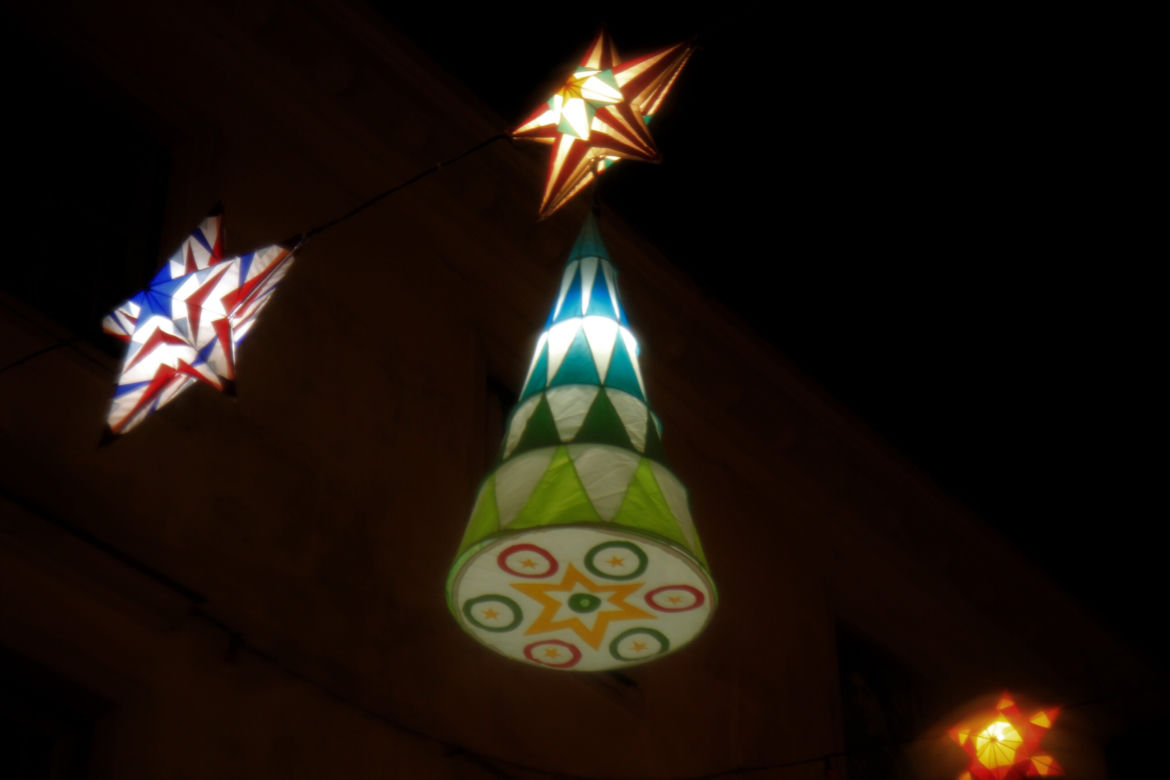 Lublin gotowy na święta! Świąteczne iluminacje już zdobią centrum miasta