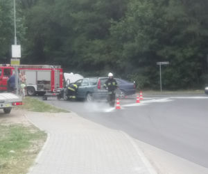 Zderzenie dwóch aut w podbydgoskim Żołędowie! [ZDJĘCIA]